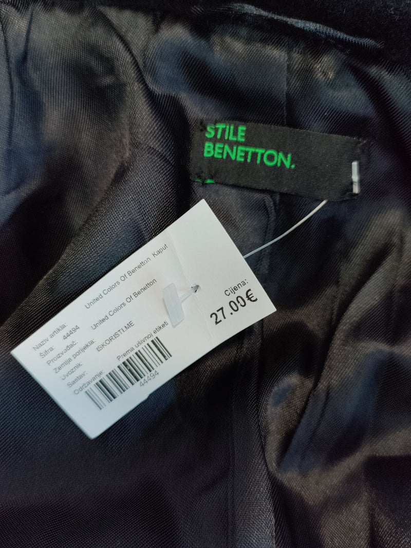 United Colors Of Benetton  Kaput